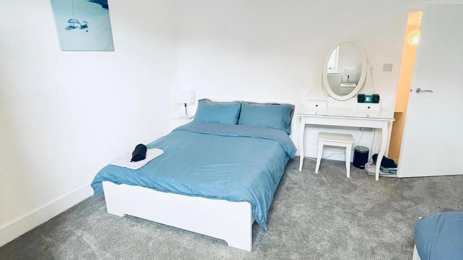 Holiday home Immaculate 2 Bed House In Cambridge Villa